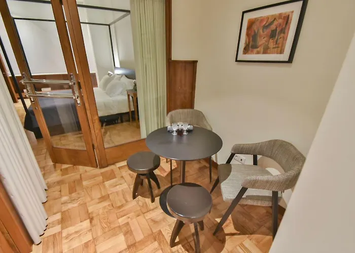 Republica 157 Konukevi