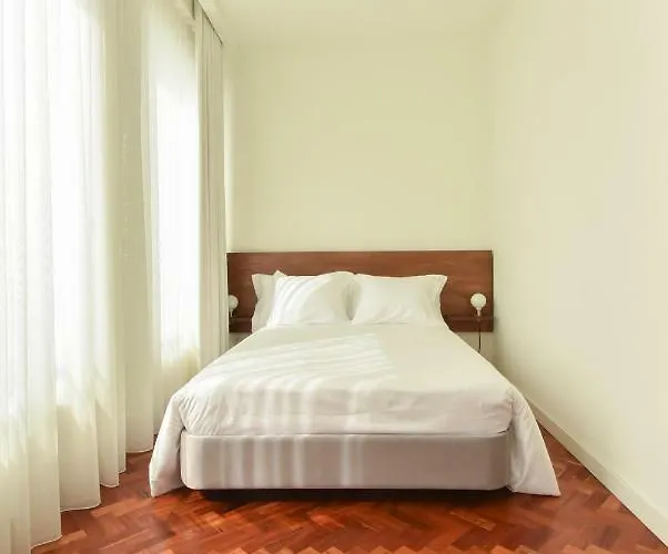 Republica 157 Konukevi Porto