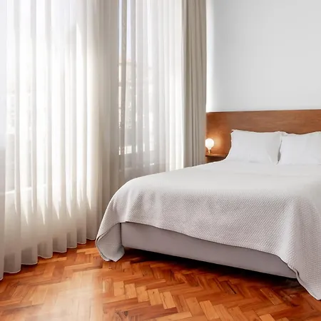 Republica 157 בית הארחה 4*