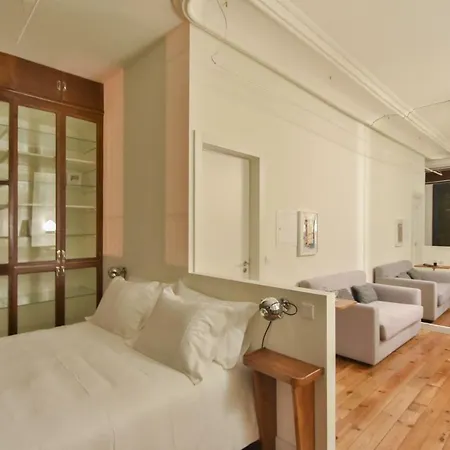 Republica 157 בית הארחה 4*